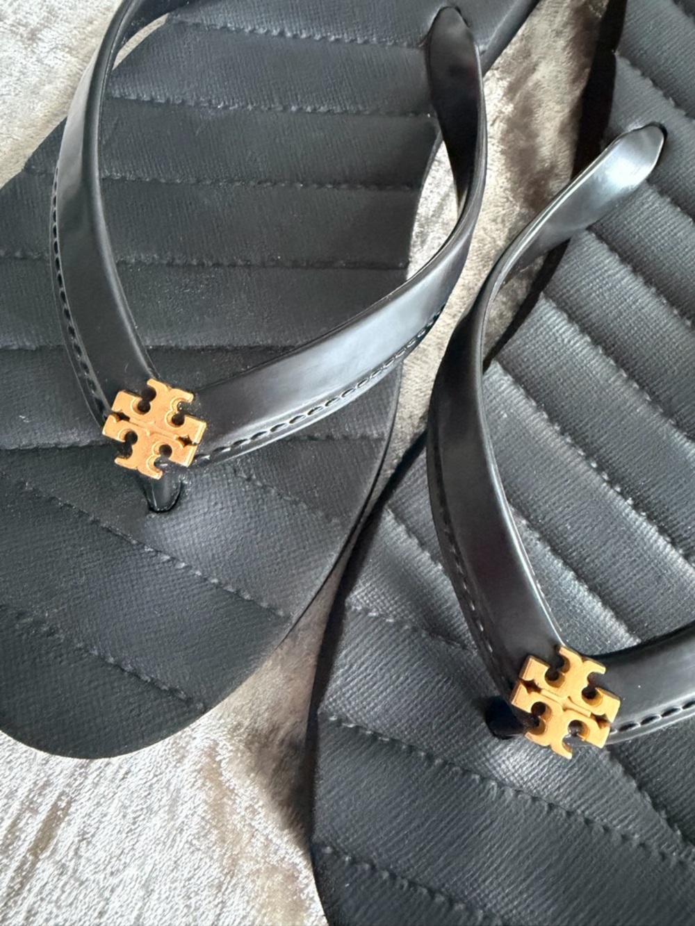 tory burch black kira flip flops - Picture 2 of 3